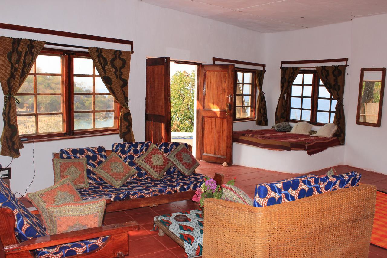 Njaya Lodge Nkhata Bay Exteriör bild
