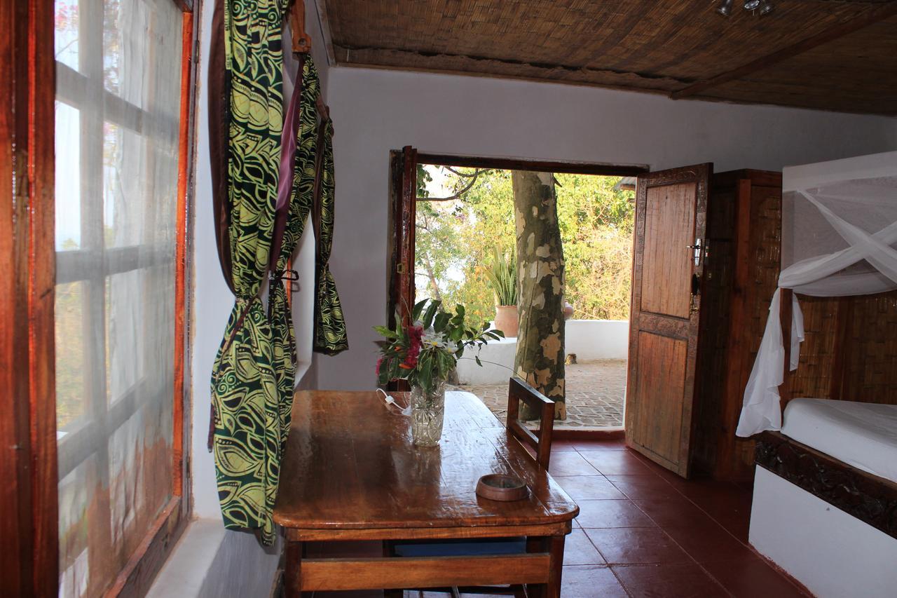 Njaya Lodge Nkhata Bay Exteriör bild