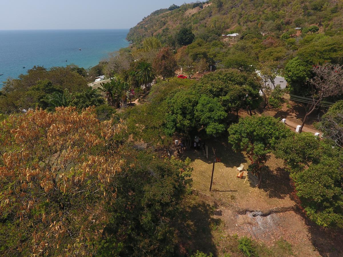 Njaya Lodge Nkhata Bay Exteriör bild