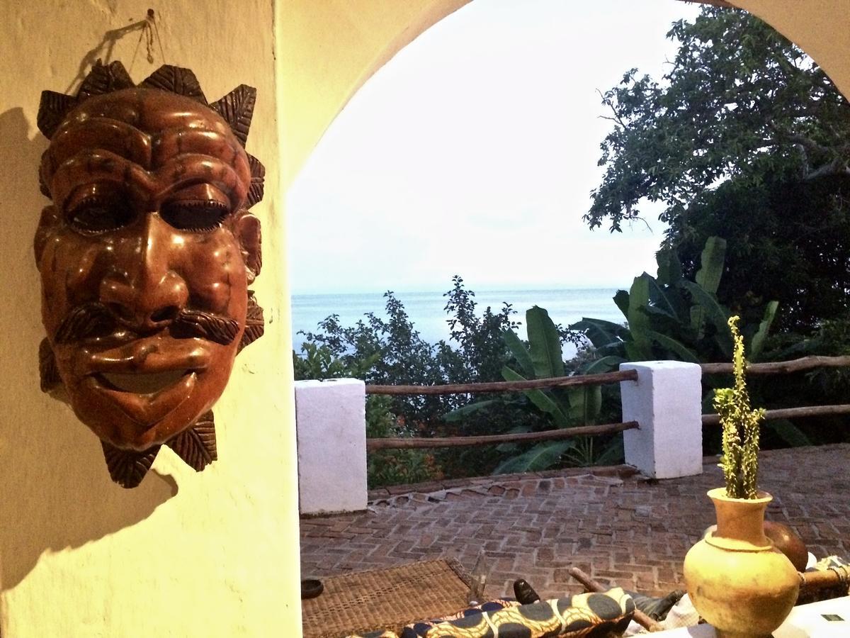 Njaya Lodge Nkhata Bay Exteriör bild