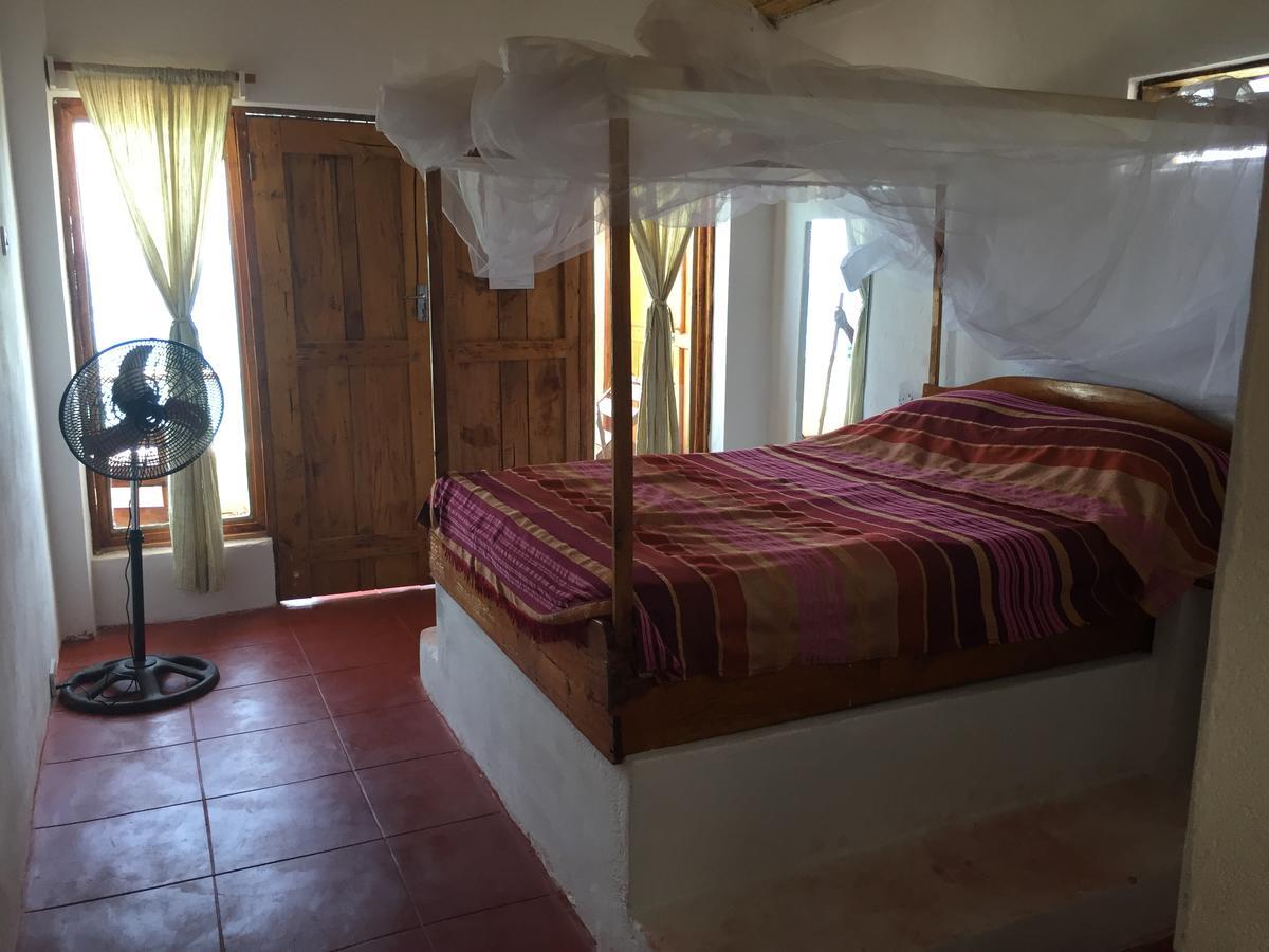Njaya Lodge Nkhata Bay Exteriör bild