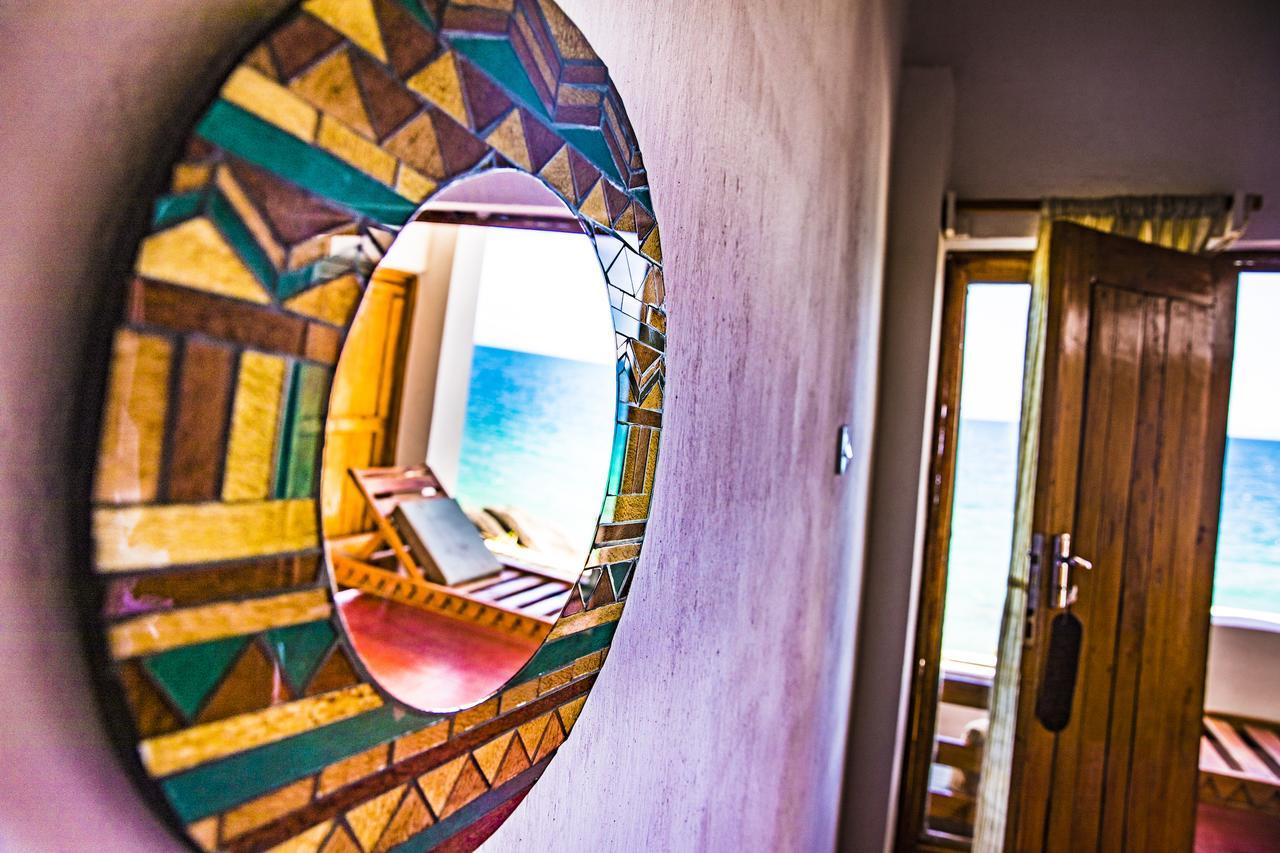 Njaya Lodge Nkhata Bay Exteriör bild