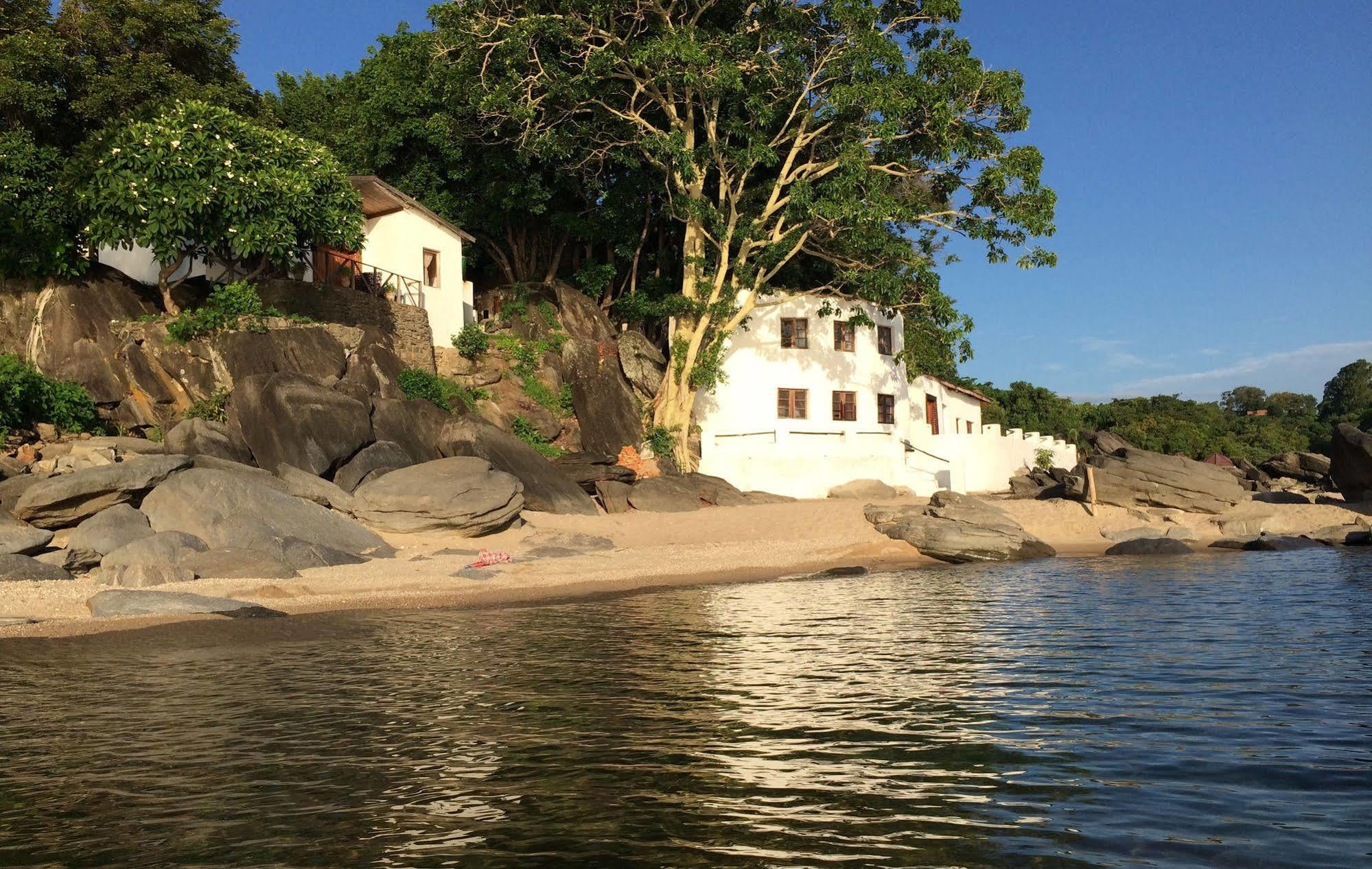 Njaya Lodge Nkhata Bay Exteriör bild